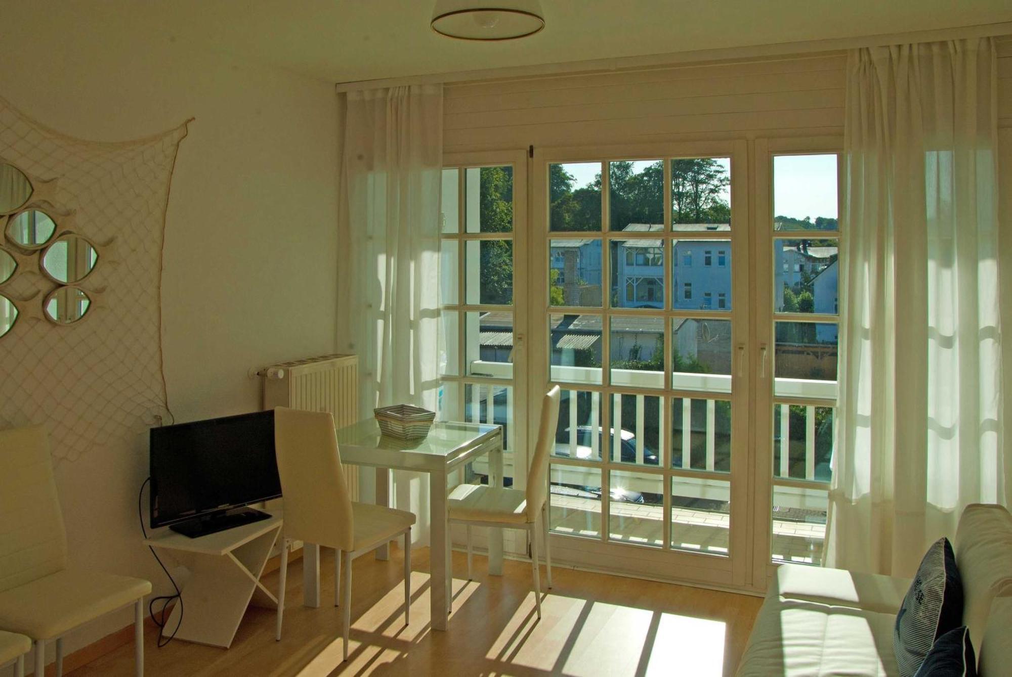 Haus Baltic 12 Mit Balkon - Zentrale Lage Im Ostseebad Sellin Sellin (Rugen) Exterior foto